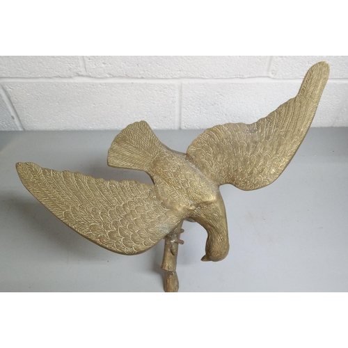 842 - A Large Brass Eagle.