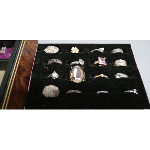 845 - A Selection of Dress Rings.