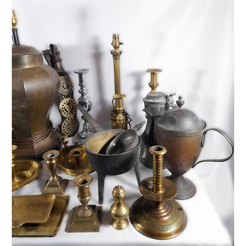 131 - A QUANTITY OF METAL WARES, including a pair of brass Corinthian pillar table lamps, a pair of large ... 