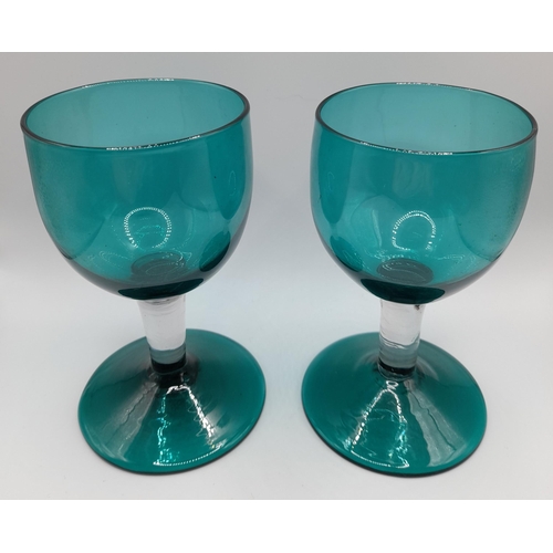 126 - THREE 18TH CENTURY AIR TWIST STEMMED GLASSES AND A GROUP OF 19TH & 20TH CENTURY  GLASS WARES, includ... 