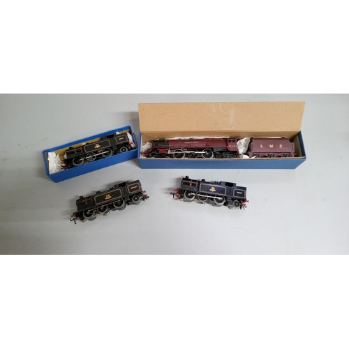 1250 - Hornby OO Gauge, EDL17 Locomotive Boxed, EDL17 Locomotive Unboxed, EDL2 Coronation Class and Tender ... 