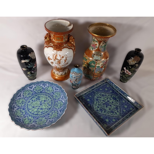 167 - TWO LARGE JAPANESE SATSUMA VASES AND A PAIR OF CLOISONNE VASES, along with a green and blue barbed e... 