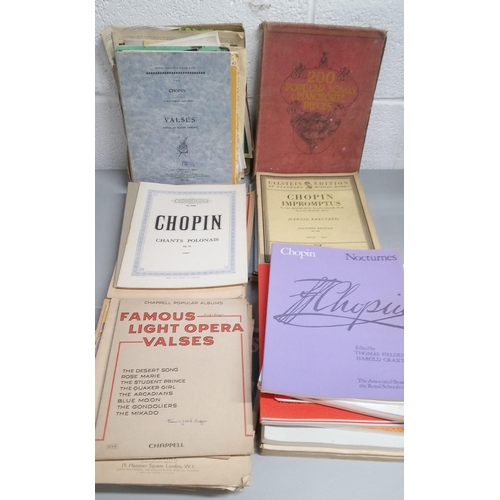 1190 - A Vintage and Antique Selection of Sheet Music Books.