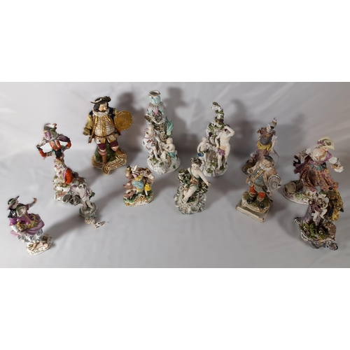 218 - A GROUP OF ENGLISH AND CONTINENTAL PORCELAIN FIGURINES, LATE 18TH / EARLY 19TH CENTURY, the lot incl... 