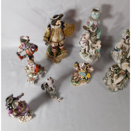 218 - A GROUP OF ENGLISH AND CONTINENTAL PORCELAIN FIGURINES, LATE 18TH / EARLY 19TH CENTURY, the lot incl... 