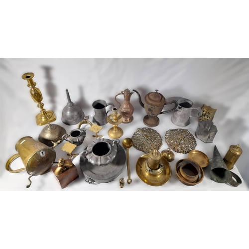 226 - A MIXED GROUP OF 19TH CENTURY BRASS, COPPER AND PEWTER WARES, the lot includes brass candlesticks, a... 