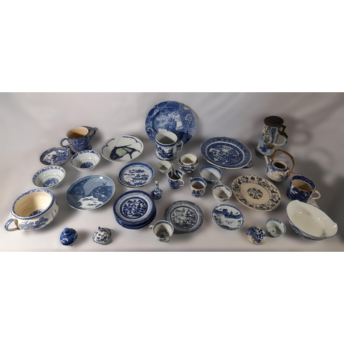 241 - A MIXED GROUP OF CHINESE AND ENGLISH BLUE AND WHITE CHINA WARES, including tea bowls, rice bowls, ta... 