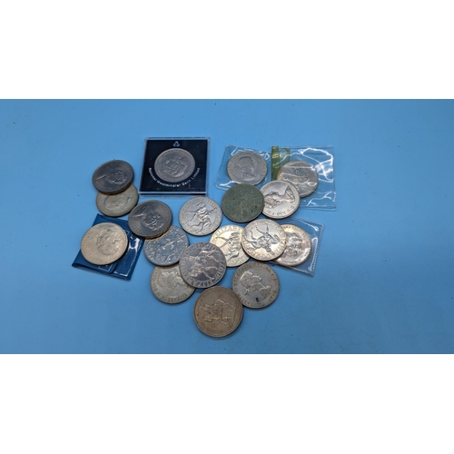 451 - An Assortment of GB Coins and Crowns