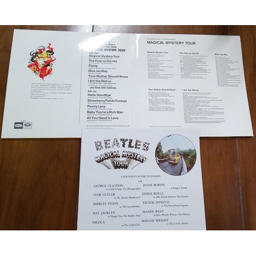 331G - Beatles White Gate Fold Double Album with Booklet and Pictures. Magical Mystery Tour Gatefold Includ... 