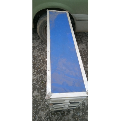 140 - A Blue Flight Case 124cm x 31cm.