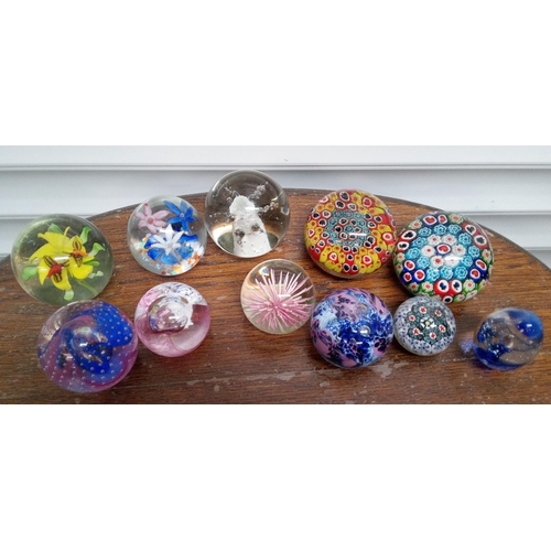 1047 - Collection of Paperweights.