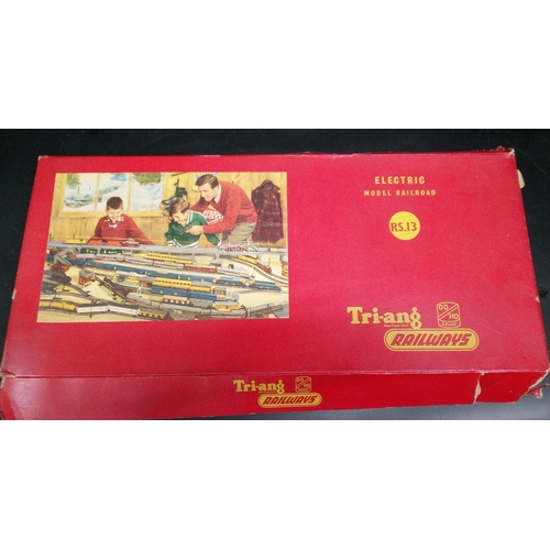 1267 - A Tri-ang RS.13 Railway kit.