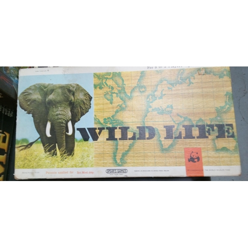 1287 - A Selection of Vintage Board Games-Waterloo, Risk, Campaign, Wildlife, Mine and Million.