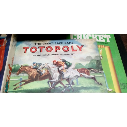 1298 - A Quantity of Vintage Boardgames, Totopoly, Bobbytrap etc.