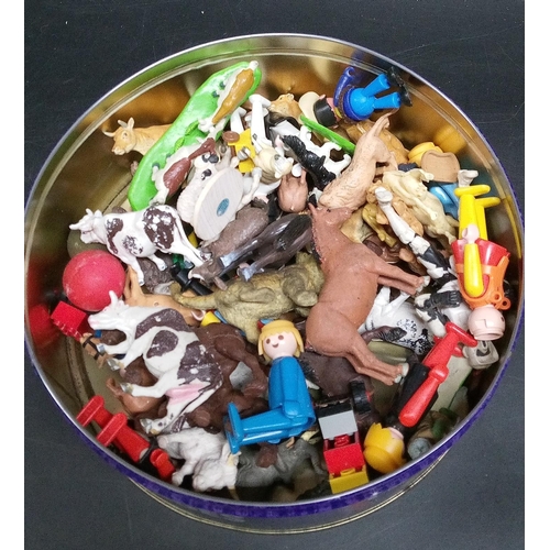 1317 - A Tin of Farm Animals.