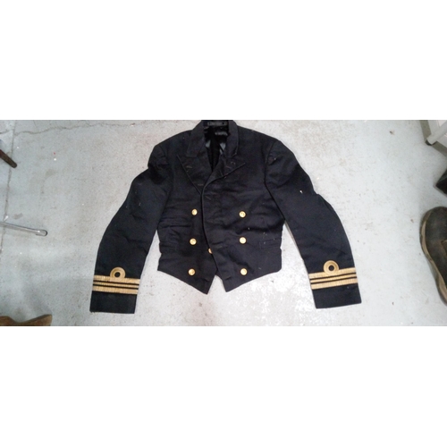 414E - A Royal Navy Lieutenant Commanders Dress Uniform.