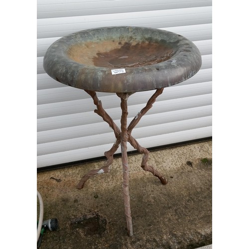 96B - Hammered Copper Bird Bath on Metal Legs. 78cm H x 57cm.