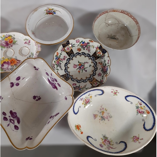 272 - A Selection of Bowls and Platters.