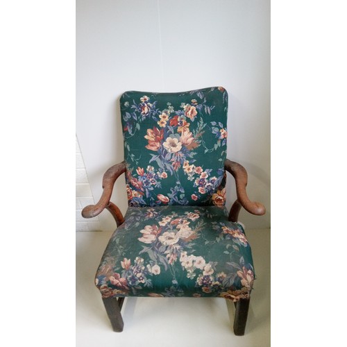 746 - An Antique Georgian library Chair