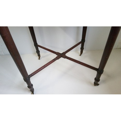 749 - A small regency Pembroke drop leaf work/lamp table with drawer on turned legs with cross stretcher. ... 