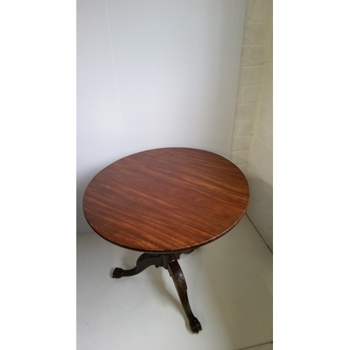 758 - A Round Tilt Top Table with ball And Claw Feet On Tripod Legs.
73cm High, 73cm Wide, 73cm Deep