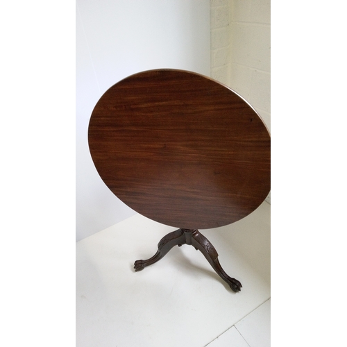 758 - A Round Tilt Top Table with ball And Claw Feet On Tripod Legs.
73cm High, 73cm Wide, 73cm Deep