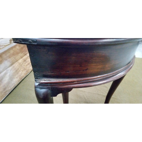 400 - Georgian Irish mahogany demi-lume fold out circular tea table
Damage to trim as pictured
69cm high 7... 