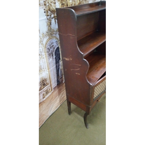 405 - Small Georgian Waterfall Bookcase fitted with wire grilled doors, damage as pictured.
123cm high 63c... 