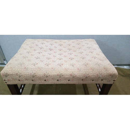 447 - A large Georgian Dressing Stool with tapestry top depicting flowers.