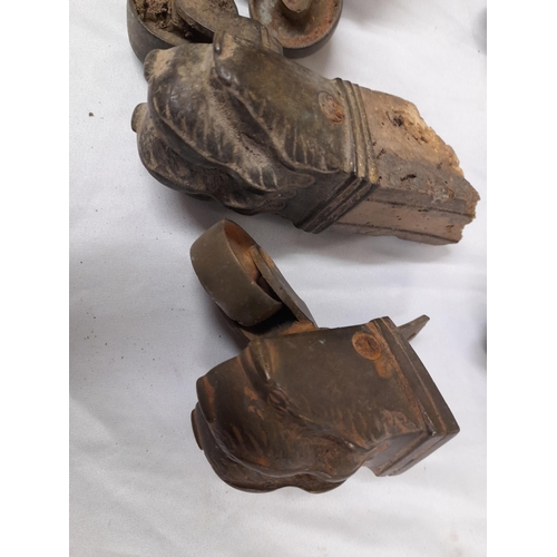 545 - Three Sets of Four Antique Table Feet, One with Castors.
Two Sets are Claw Style whilst the other Se... 