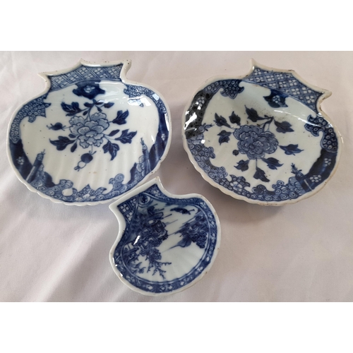 250A - A Mixed Lot of Oriental Blue and White Chinaware including Dipping Bowls, Side Plates, Serving Bowls... 