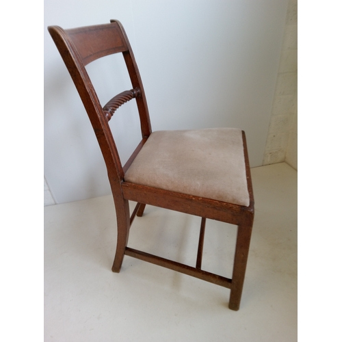 792 - A Set Of 6x Georgian Style Chairs with Square Legs.
81cm High,48cm Wide,38cm Deep.