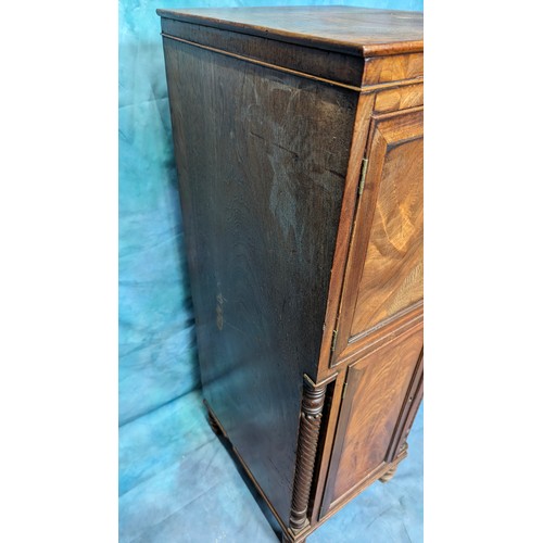 793 - An Antique Flame Mahogany 2 Door Cabinet 99 x 39 x 40cm