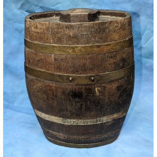 127 - An antique flat barrel - 34x 20 x 10cm