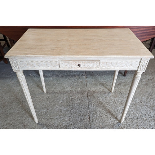 167 - A lined wood dressing table with drawer 92 x 78 x 52cm