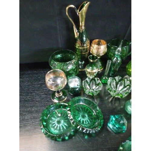 487 - A Mixed Selection of Green Glass items.