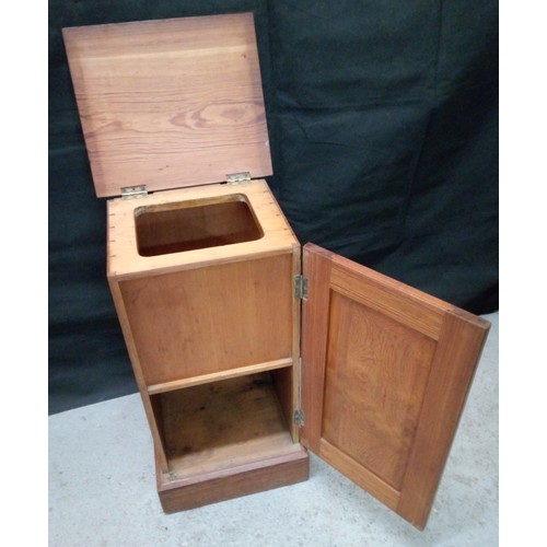 472 - A Pine Pot Stand. 70cm H x 38cm W x 31cm D