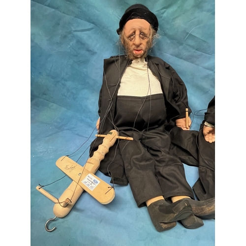 136 - Vintage Marionette Signed Hanza 96 - Jewish Lady and Man - Stringed and complete