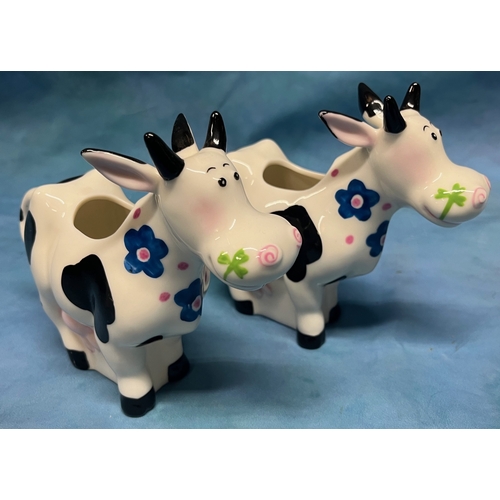 533 - Villeroy and Boch Black and white cow creamers