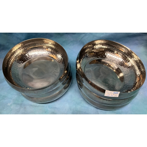 537 - 6x  White metal fruit bowls