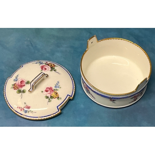 563 - A selection of antique China ashtrays, trinket boxes etc - many from France (x17 pieces)