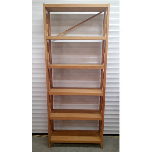 503 - 5 tiered bookshelf with latticed sides