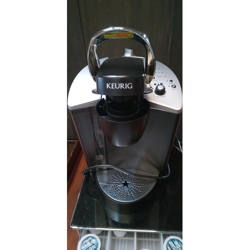 868 - Keurig Coffee machine K140 with storage tray