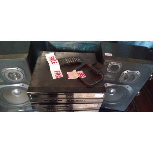 878 - Aiwa stereo with CD player, Equaliser, Tuner, Twin cassette and a pair of SX-780 Speakers