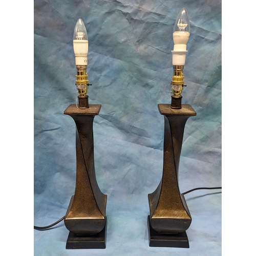 91 - Pair of electric lamps