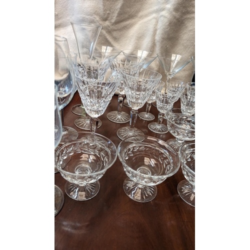 569 - A Selection of Vintage Glassware/ Crystal inc. Wine Glasses, Sherry Glasses and Sundae Dishes