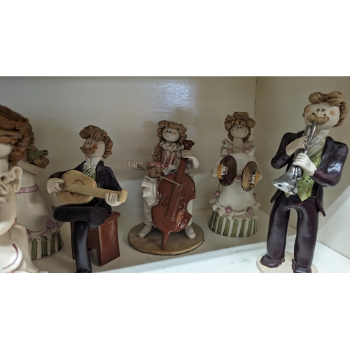 612 - Vintage Pottery Ornaments Depicting Musicians( Band), Plus Piano Player with Cat