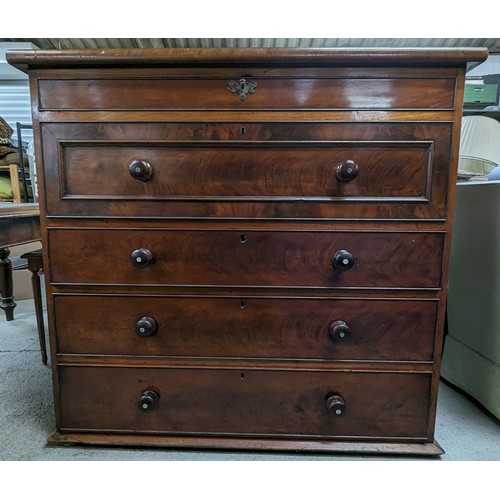 40 - A mahogany chest of drawers - 130 x 121 x 55cm