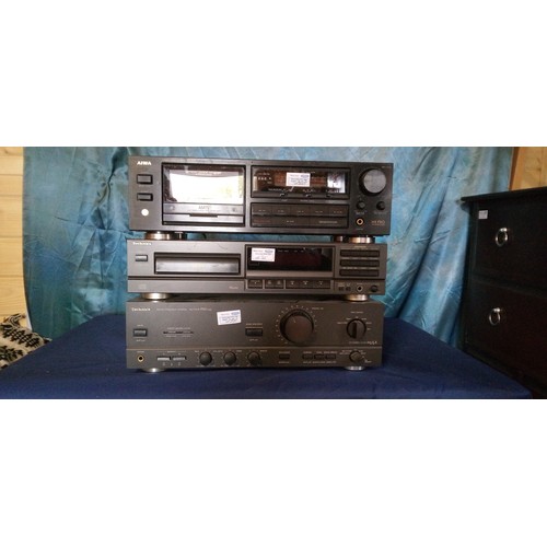 887 - Technics SLPG200A Cd player, SU-V470 Amplifier and AIWA ADR505 tape deck