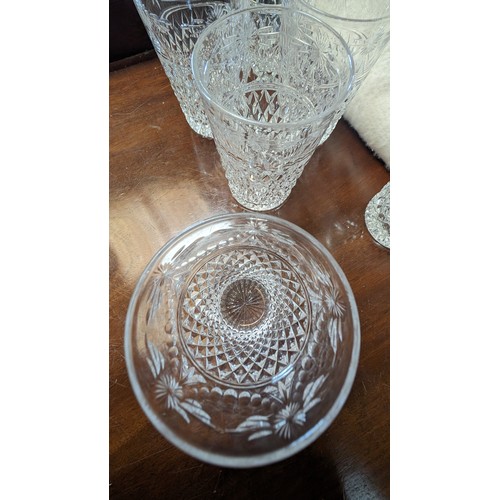 389 - 6x antique crystal glasses